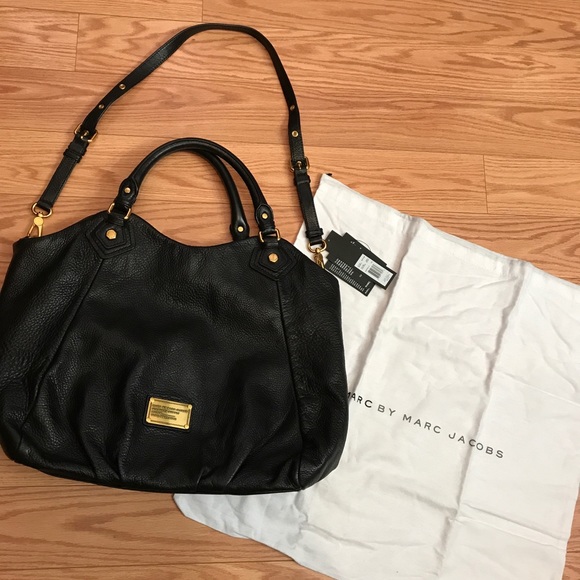 MARC BY MARC JACOBS Classic Q - Francesca Shopper - Picture 1 of 8